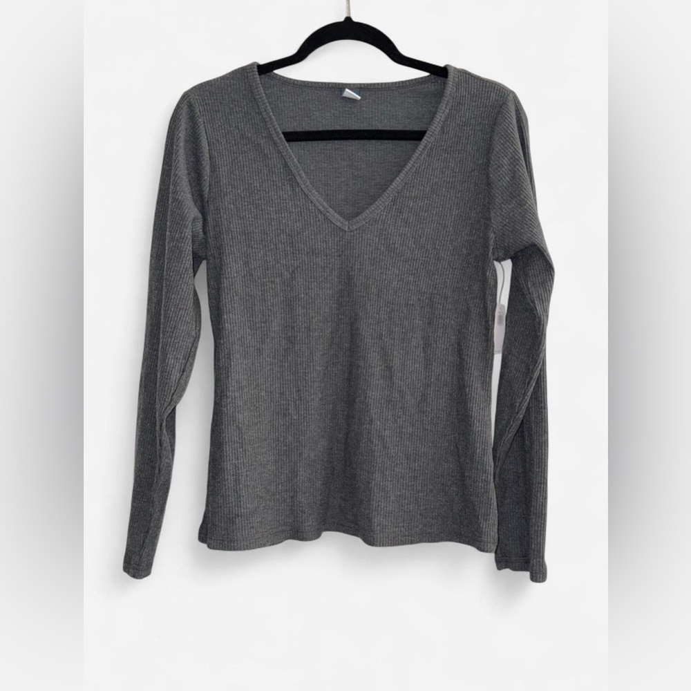 Gray V-Neck Ribbed Women's Top
